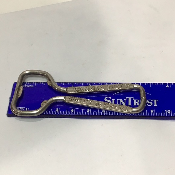 Vintage Canada Dry advertising bottle opener - Picture 3 of 3